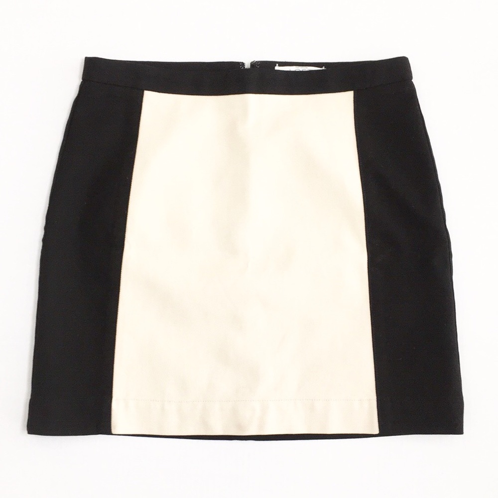 LOFT Black with Tan Inset Panel Skirt 🛒